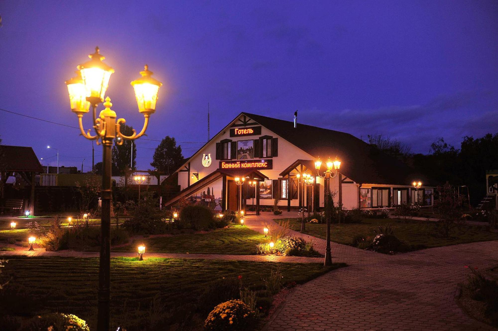 Козак Вакула Hotel Kozelets Buitenkant foto