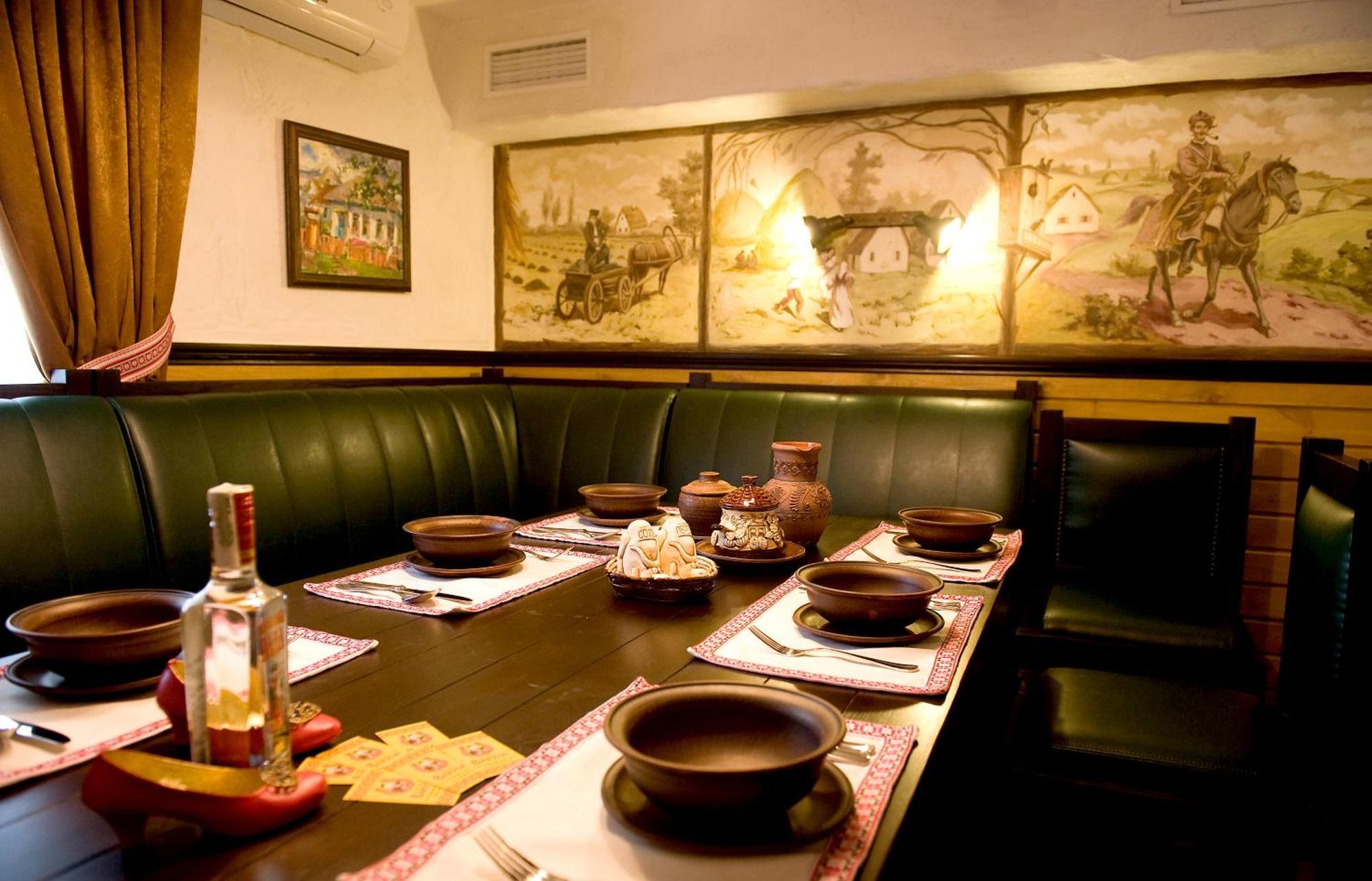 Козак Вакула Hotel Kozelets Buitenkant foto